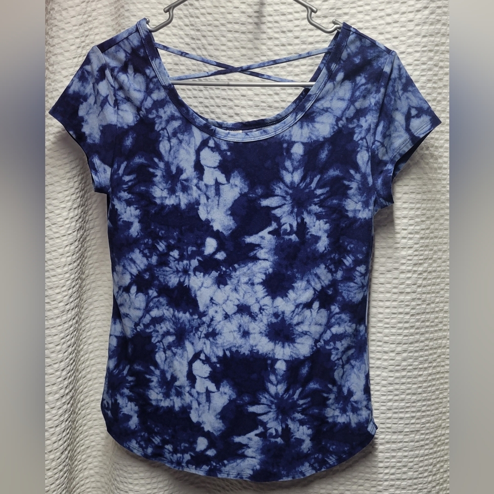 No Boundaries Blue Tie-Dye Short Sleeve Top